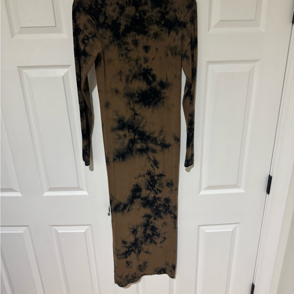 Electric & Rose Brown and Black Tie-Dye Long Sleeve Maxi Dress - Picture 7 of 8
